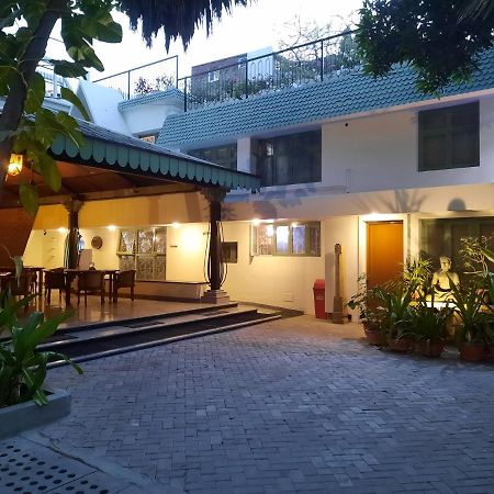 Hanu Reddy Residences Poes Garden Ченнаи Экстерьер фото