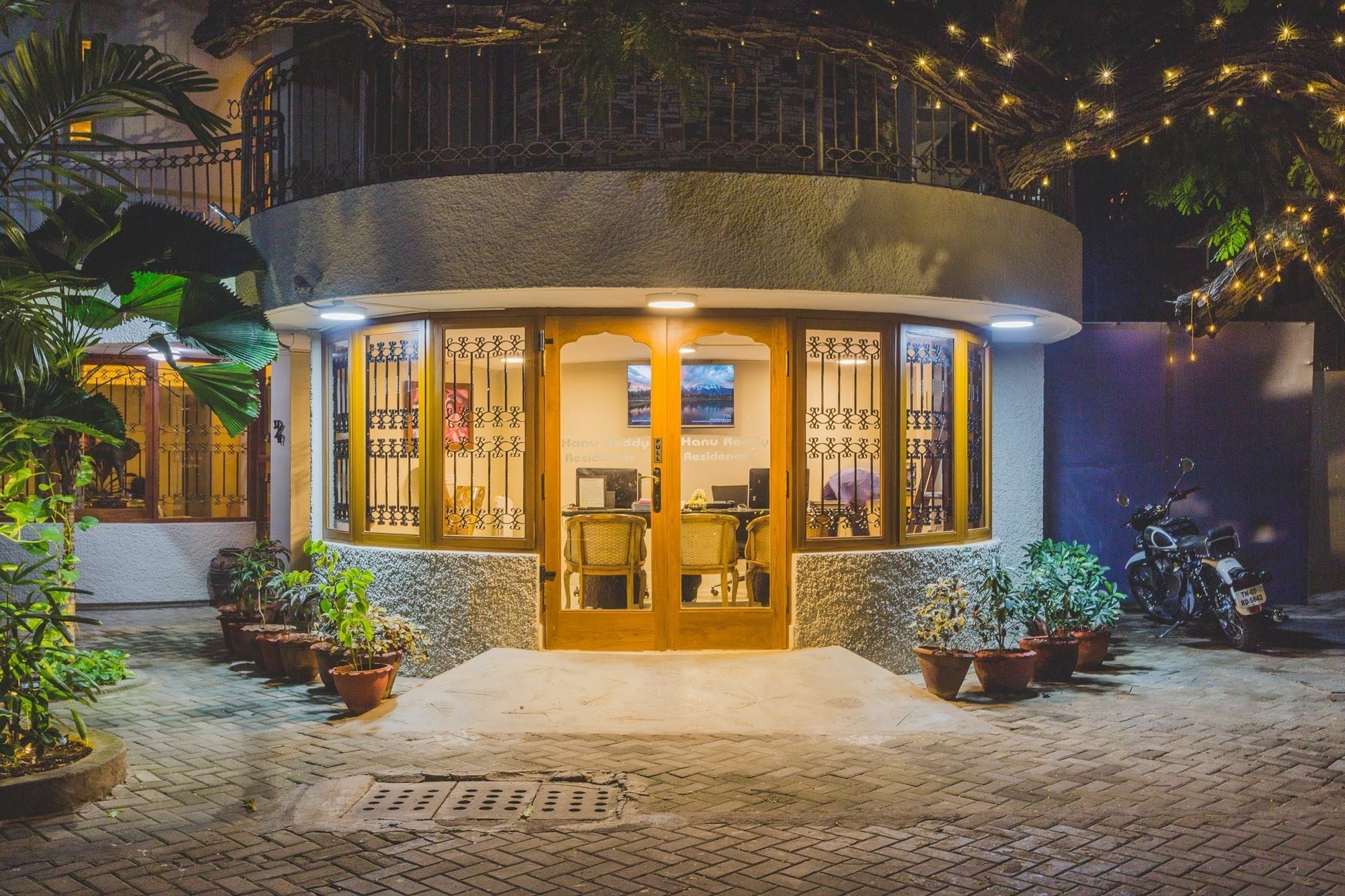Hanu Reddy Residences Poes Garden Ченнаи Экстерьер фото